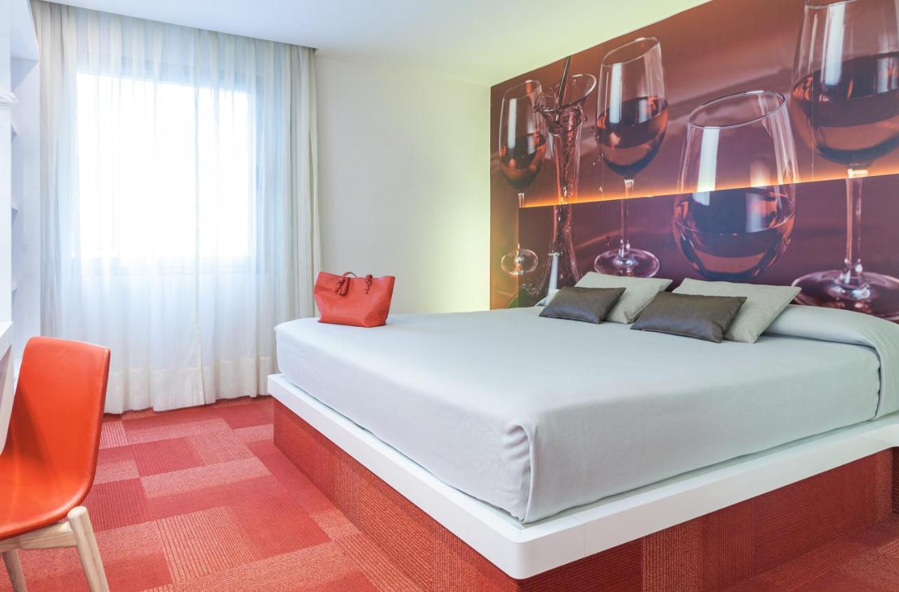 Hotel Macia Granada Five Senses Rooms & Suites Bagian luar foto