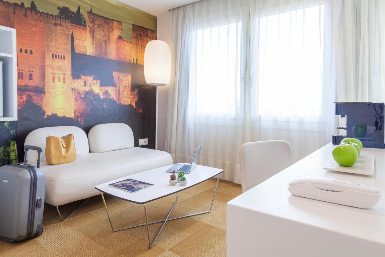 Hotel Macia Granada Five Senses Rooms & Suites Bagian luar foto
